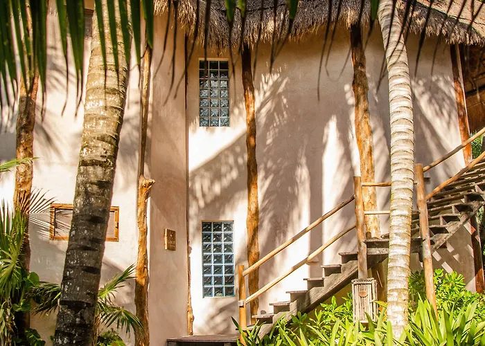 Hotel Encantada